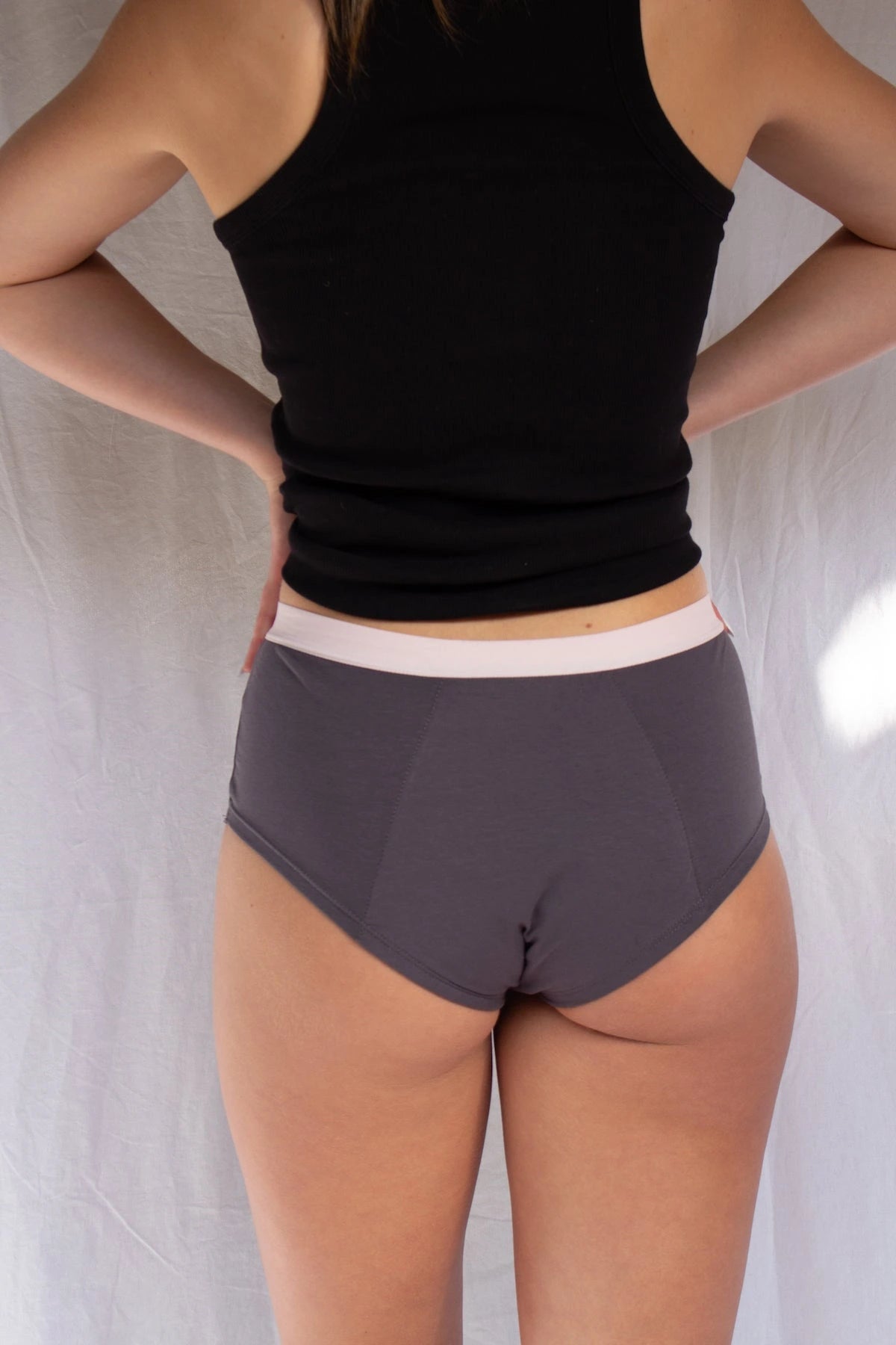 Period Underwear Teenage - Grey & Pink medium absorbency | POM